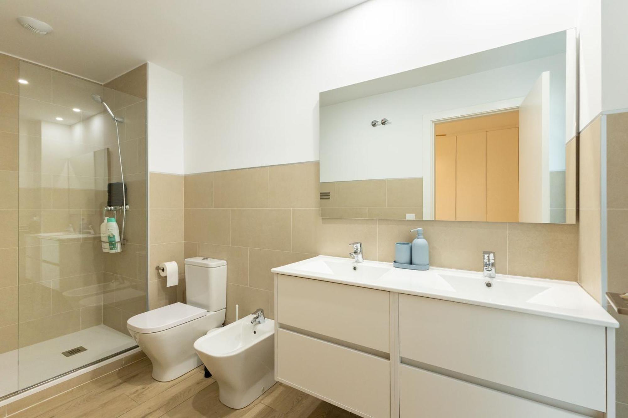 Appartement Charming 2 Bedroom By Torre Del Oro By Ocityzen